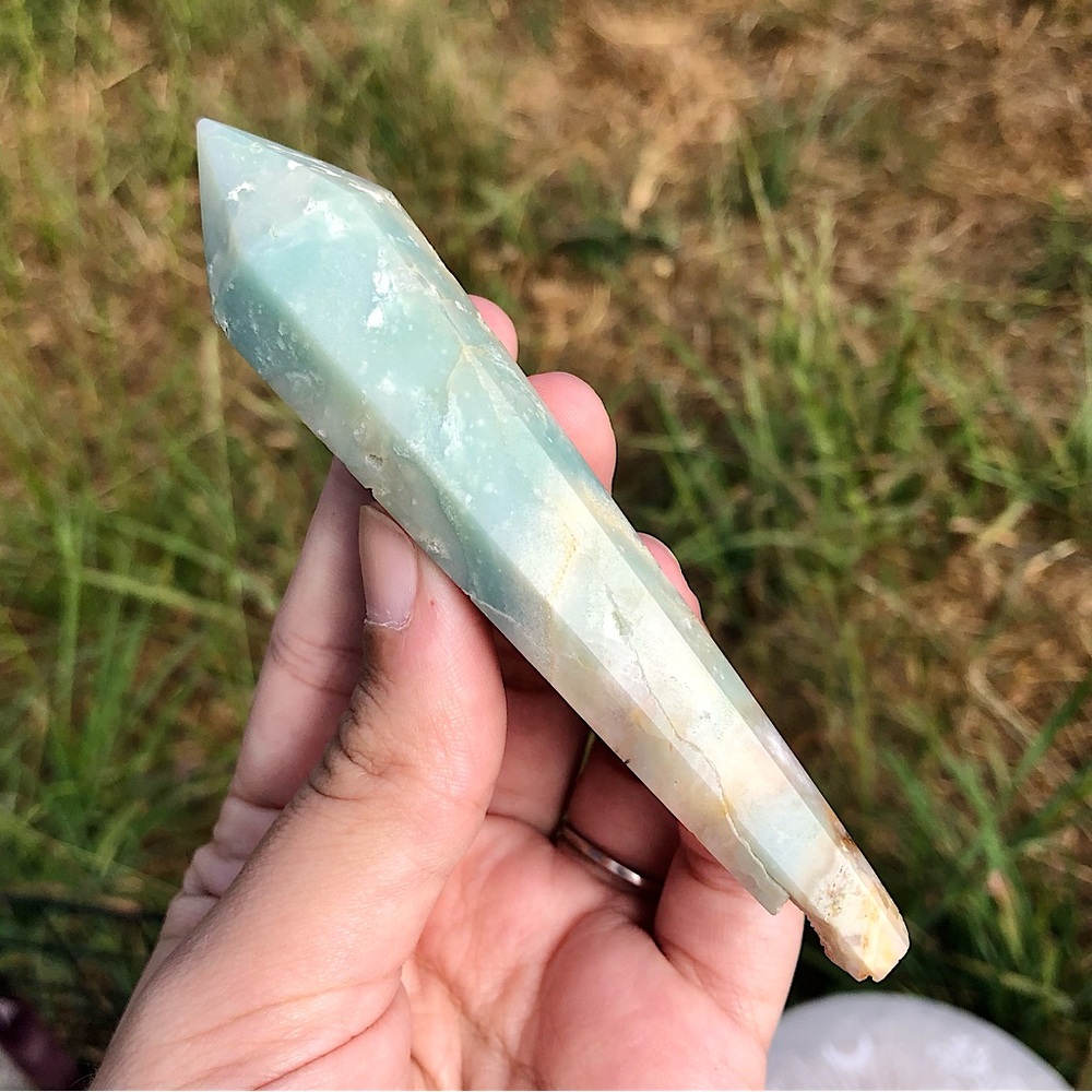 Caribbean Calcite Wand || 4.4”